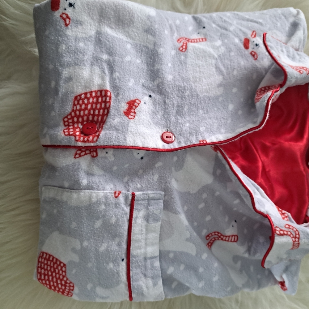 Pjs - Picture 2 of 3